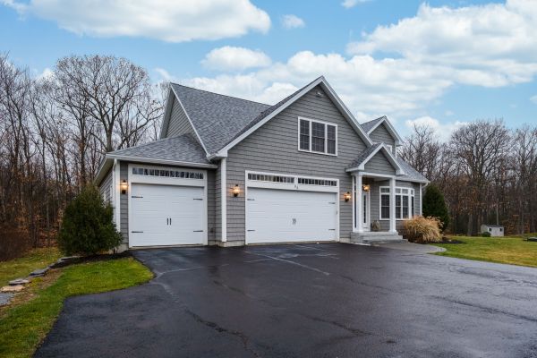 Cost of Driveway Tarring in Little Rock