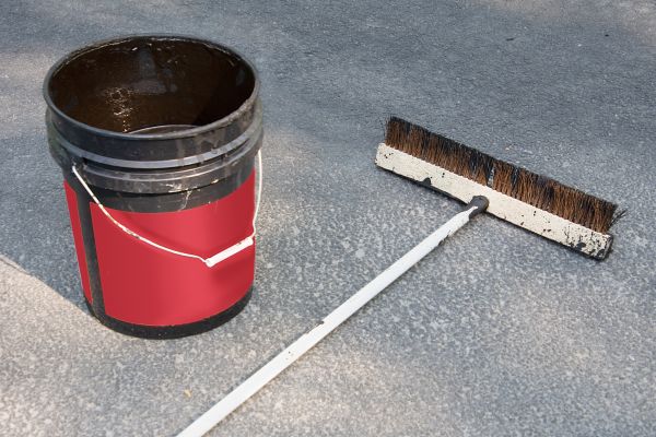 Cost of Tar Driveway Sealing in Little Rock